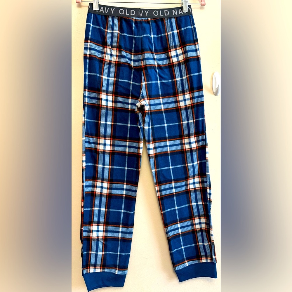 Old navy boys fleece flannel pajama pants. Like new